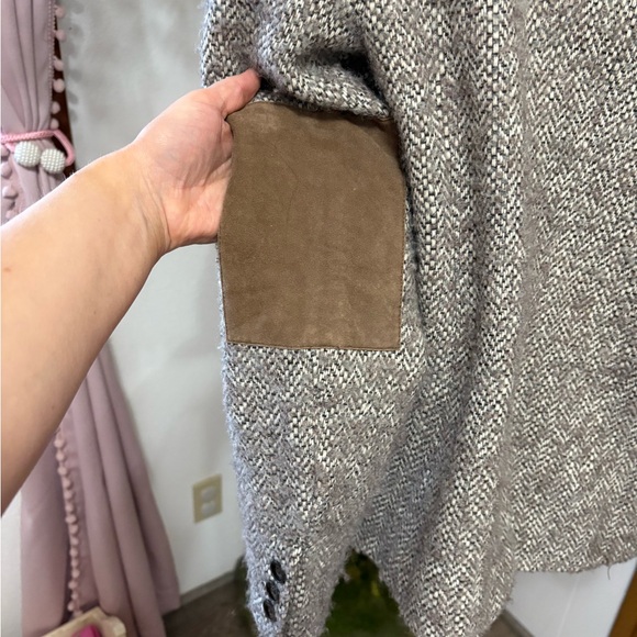 Eddie Bauer Vintage Women's Brown Herringbone Blazer - Picture 5 of 7